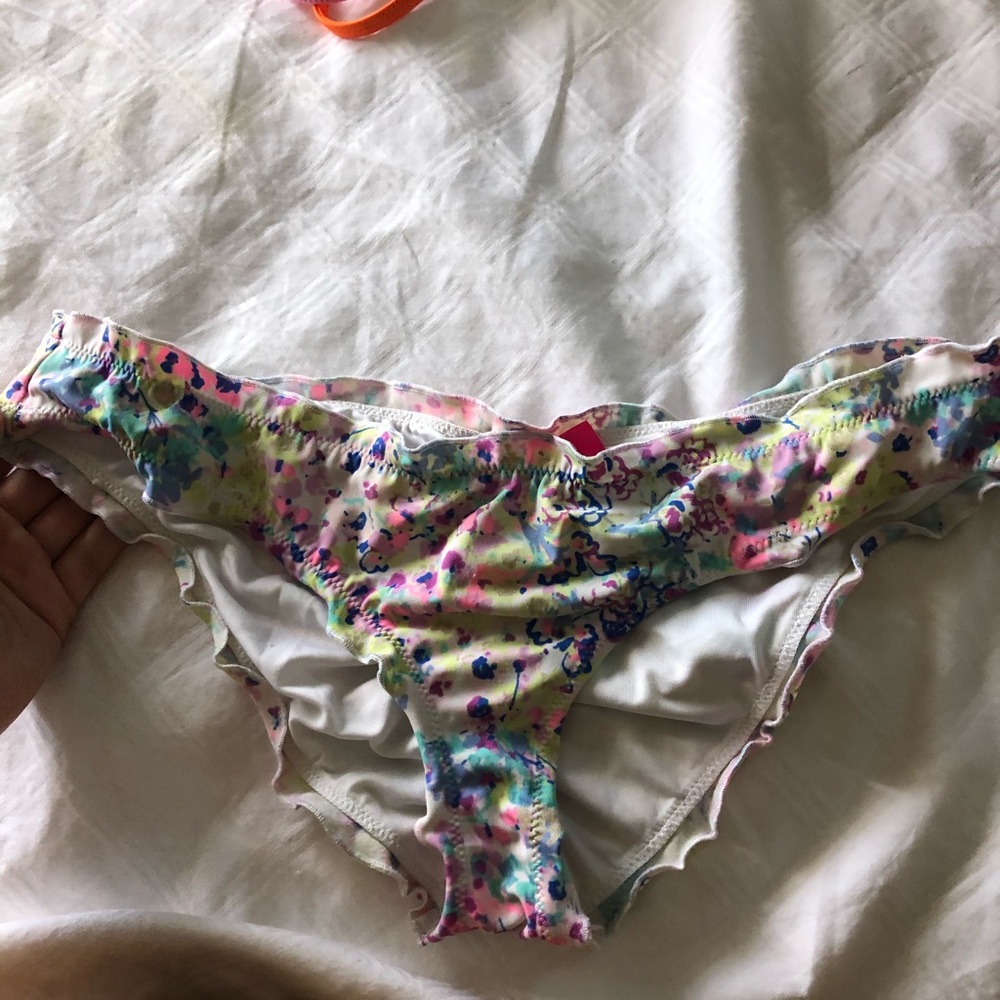 Victoria Secret Slightly Cheeky bottoms